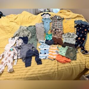 Mixed Baby Boy Clothing Lot - CARTERS  outfits clothes onsies pajamas 0-12 month